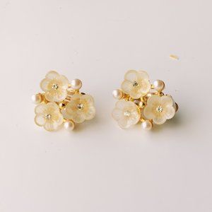 Vintage Semi Translucent Clip on Floral Earrings